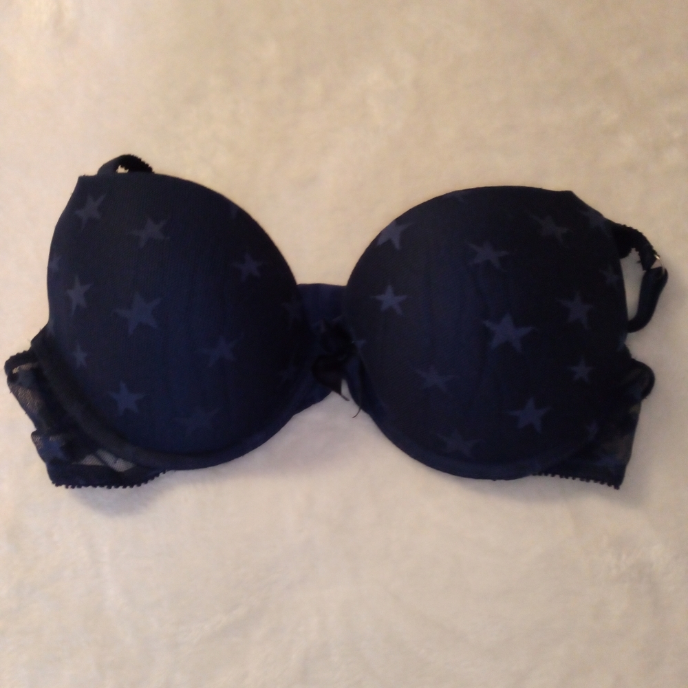 Women's Aerie Bra With Stars On Front